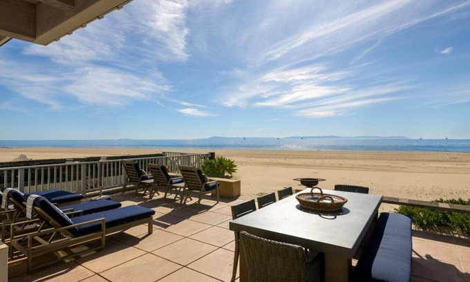Carpinteria Casa | Beachfront Bliss in Beautiful Carpinteria