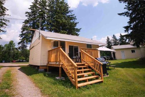 Magnetawan Casa | Beachfront Cabin #5- Maijac Resort & Marina