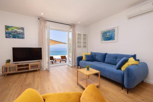 Tucepi Apartamento | Beachfront Comfort Apartment NIVES