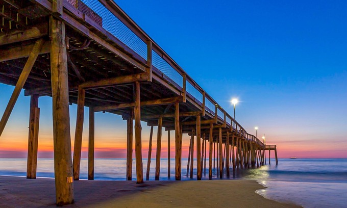 Ocean City Condominio | Beachfront condo with amazing views, pool, steps to beach boardwalk
