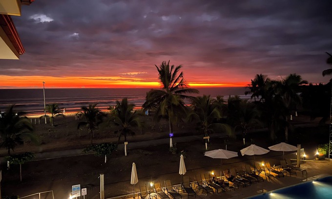 Barrio Los Villalobos Condominio | Beachfront condo with rooftop patio and amazing views in the heart of Jaco .