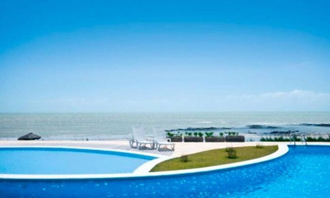 Rio do Fogo Chalet De Esquí | Seaside Condo Chalet at Zumbi Beach Resort