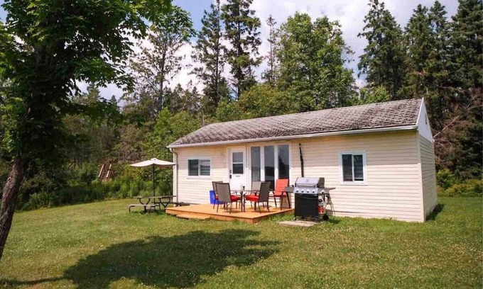 Magnetawan Cabina | Beachfront Getaway #3 - Maijac Resort & Marina