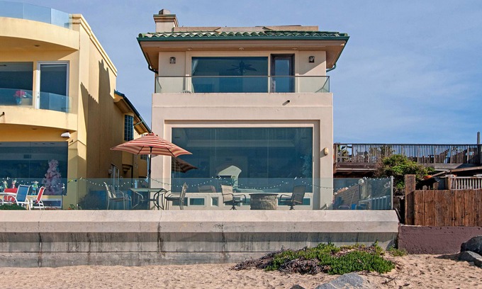 Imperial Beach Casa | Frente a la playa: hermosa casa de 4 dormitorios