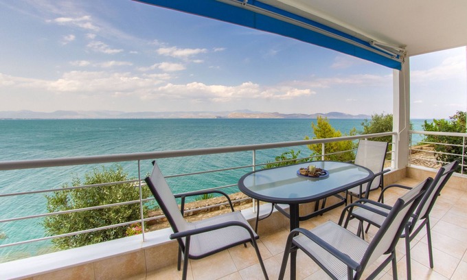 Kiveri Apartamento | Apartamento de vacaciones frente al mar con increíbles vistas al mar
