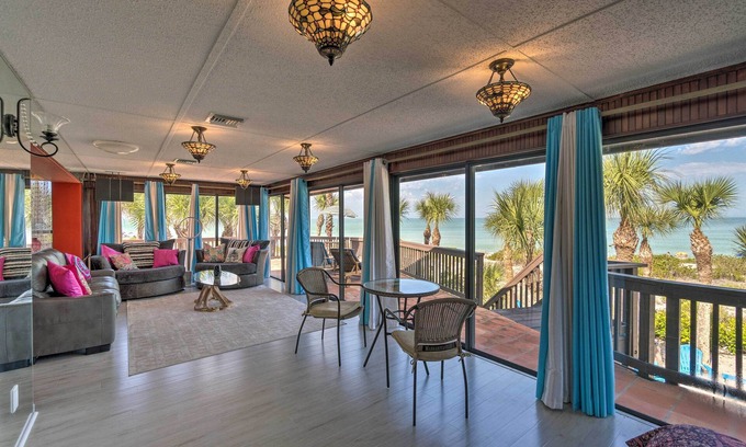 Englewood Casa | Beachfront Home on Gulf of Mexico w/ Indoor Pool
