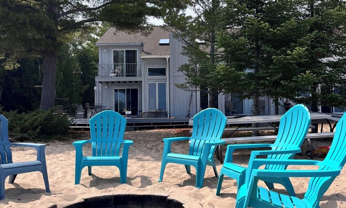 Harrisville Casa | Casa frente al mar con playa de arena sin fin