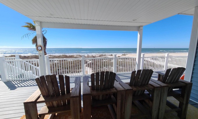 Port St. Joe Casa | Beachfront home with beautiful view of beach and ocean.
