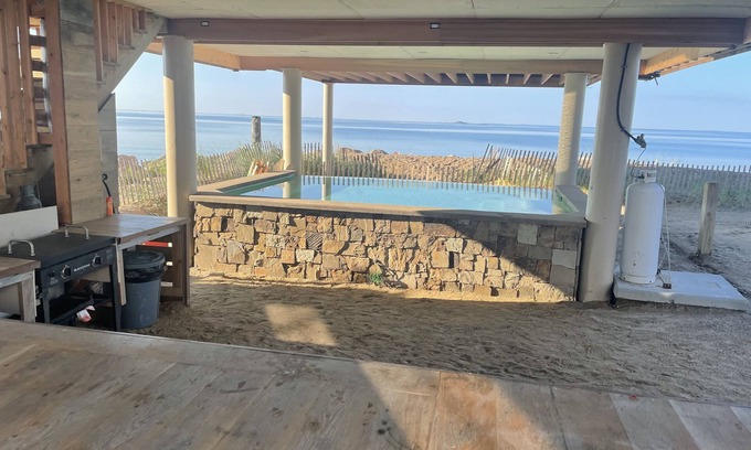 Madison Casa | Beachfront home with heated pool