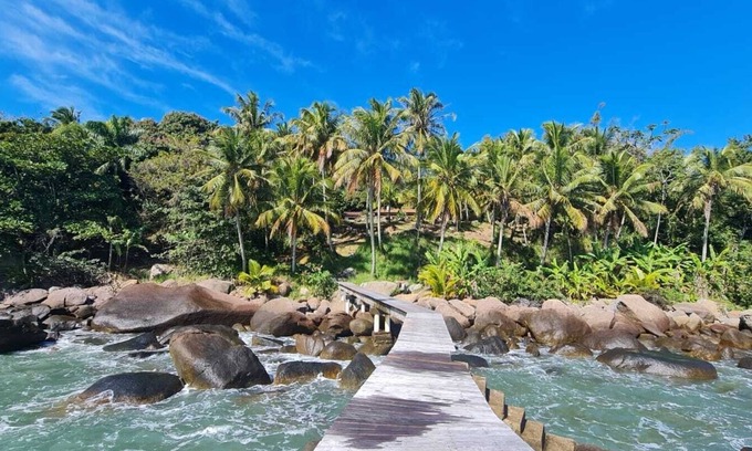 Veloso Casa | Casa Beira Mar con muelle privado - Veloso e Corral
