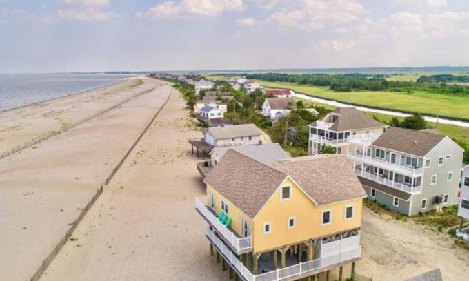 Broadkill Beach Casa | Beachfront I Expansive Deck I Dog Friendly I Spectacular 360 Views