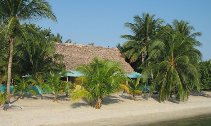 Placentia Casa | Frente a la playa en Belice con todas las comodidades modernas