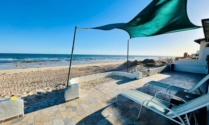 Las Conchas Casa | Beachfront Jasibe house