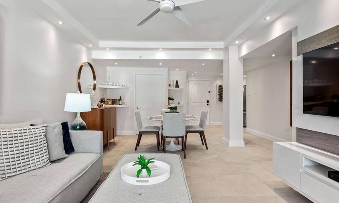Mameyes II Apartamento | Beachfront Luxury 1BR-Ocean Villas