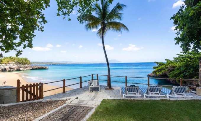 El Batey Apartamento | Beachfront Oasis in Sosúa With Ocean Views, Guest Friendly,
