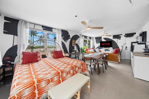 Flamingo/Lummus Apartamento | Beachfront Ocean View Apartment on Ocean Drive