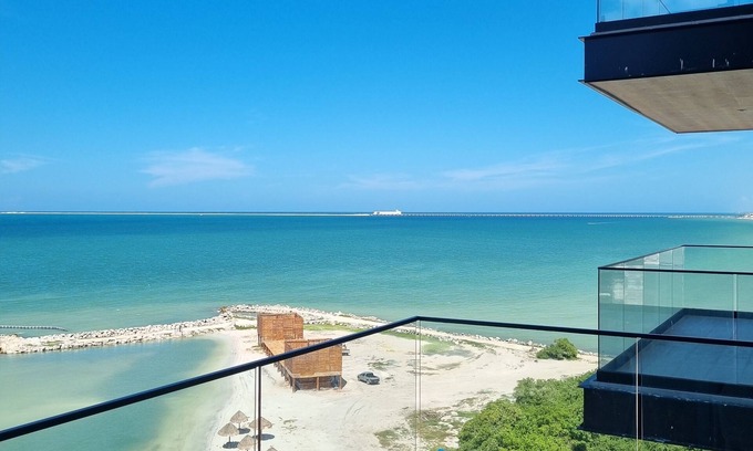 Península de Yucatán Apartamento | Beachfront Oceanview Luxury Apartment. (sleep up to 8) Yucalpeten Resort Marina.