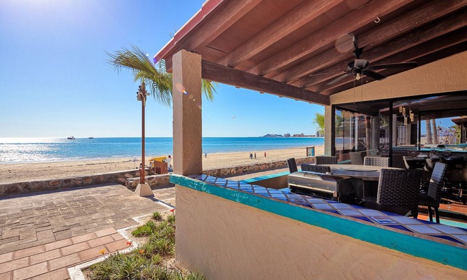 Ferrocarrilera Casa | Beachfront Paradise 2 BR 2 BA in Las Gaviotas Resort 1st FL Unit 413
