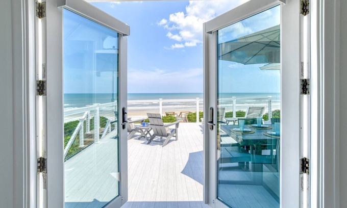 Crescent Beach Casa | Beachfront Paradise, New Pool and Hot Tub, Private Boardwalk, Six King Suites, $300 in Free Tickets!