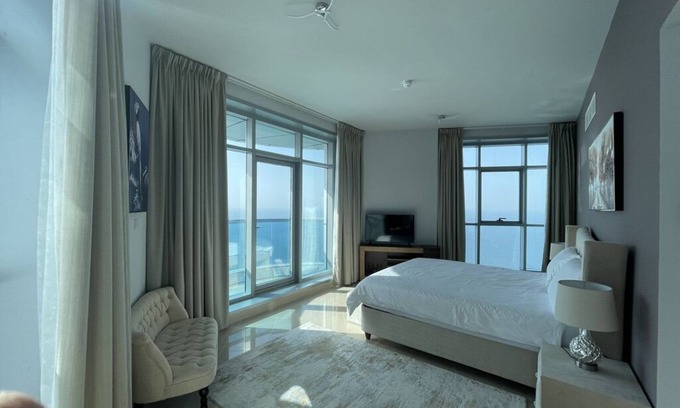 Rumailah Condominio | Beachfront paradise just minutes from Dubai