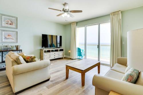 Miramar Beach Apartamento | Beachfront PCB Condo with Ocean View and Pool Access!