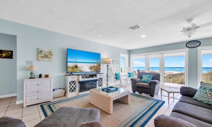 West Panama City Beach Casa | 🏖️BeachFront-Pet Friendly-Belle's Beach House🏖️