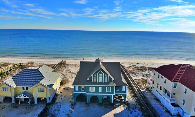 Morgantown Casa | Beachfront/Pools/Pickleball