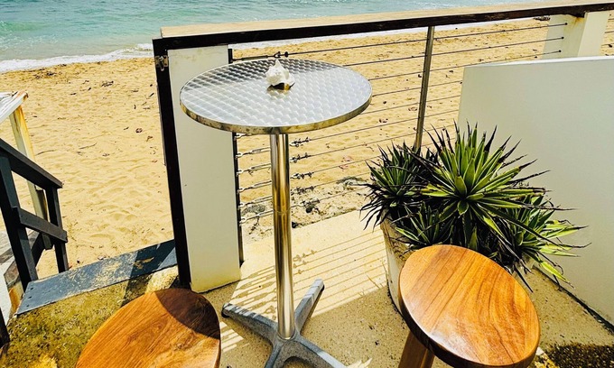 Stella Apartamento | Beachfront Property! New Everything w/ AC & WiFi