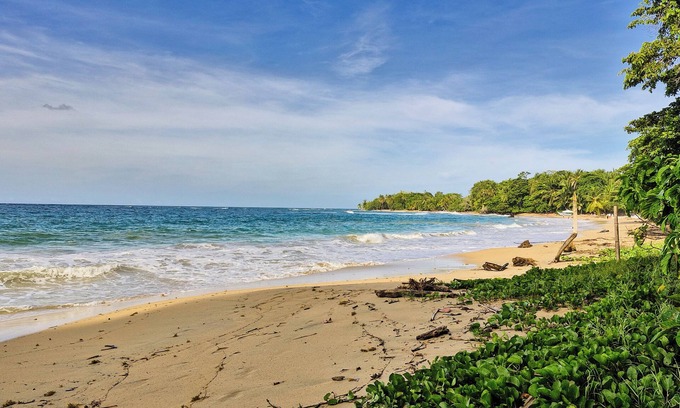 Punta Uva Casa | Beachfront Rincón Mágico
