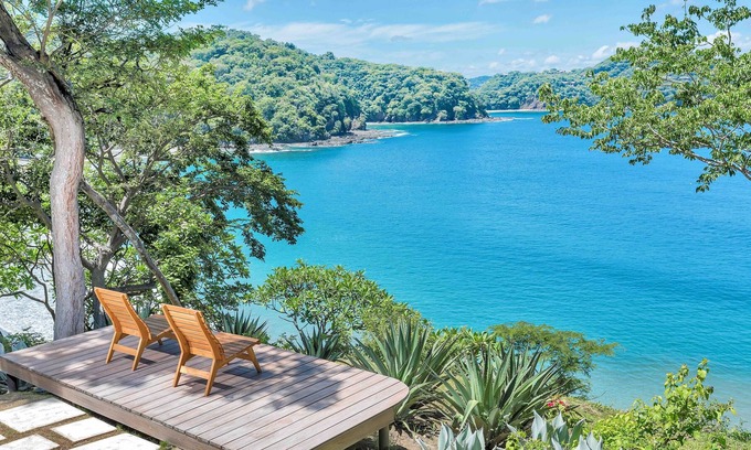 Península de Papagayo Casa | Beachfront- Stairs direct to Prieta beach, Expansive Ocean Views | Ultra Private