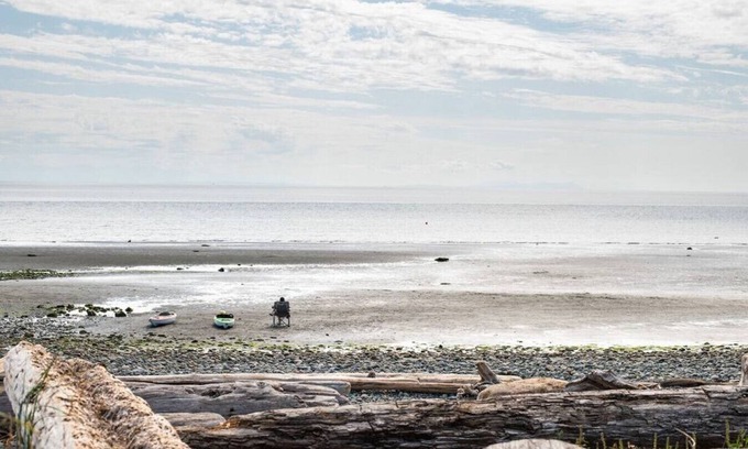 Campbell River Casa | Beachfront | Sandy Shore, Near Mt. Washington