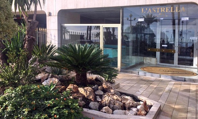 Les Baumettes Apartamento | Beachfront Studio on Promenade des Anglais