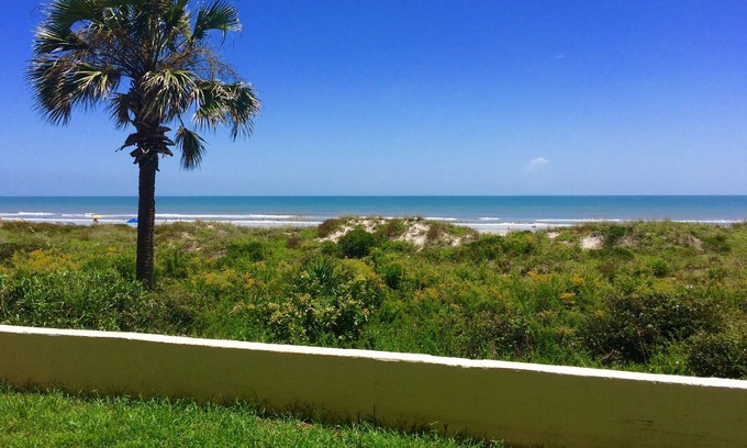 Crescent Beach Condominio | Suite frente al mar Sunrise # 116