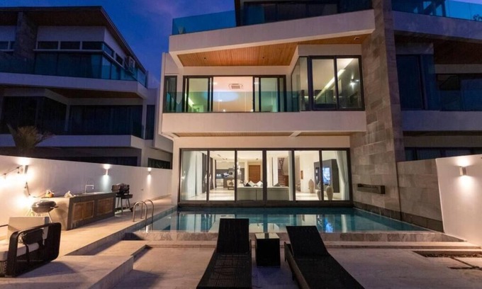 Rawai Villa | Beachfront Villa 3BR Infinity Pool V38