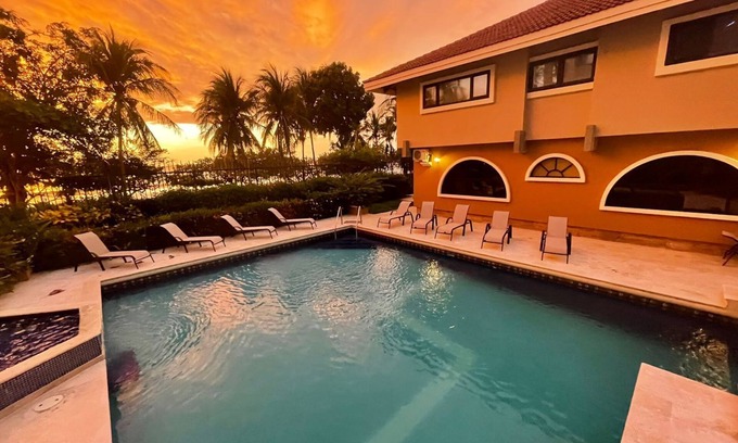 Playa Hermosa Casa | BEACHFRONT VILLA - FORMER BACARDI FAMILY COMPOUND! Lg FAMILY/WEDDING/EVENT VENUE