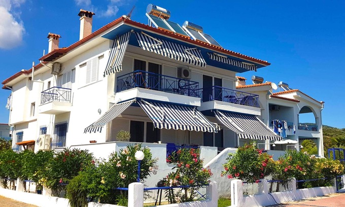 Gerakini Casa | Beachfront Villa