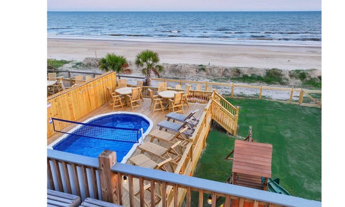 Port Bolivar Casa | BeachfrontHeatedPool!HotTub!Weddings!EventParking!Sleep24!Pets!Starlink!PuttPutt