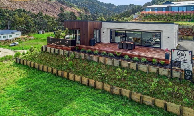 Ngunguru Casa | Beaching, fishing, relaxing with water views on the Tutukaka Coast,