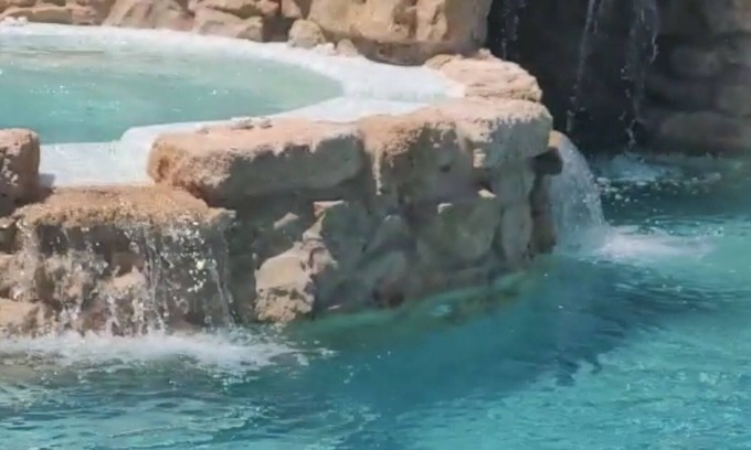 Denia Villa | Villa cerca de la playa con piscina de agua salada, hidromasaje, cocina al aire libre, vista a la montaña para 10