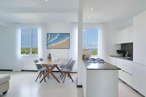 Juan Dolio - El Pueblo Apartamento | Beachside 1Bdrm Apt. Hidden Oasis with Pool & BBQ