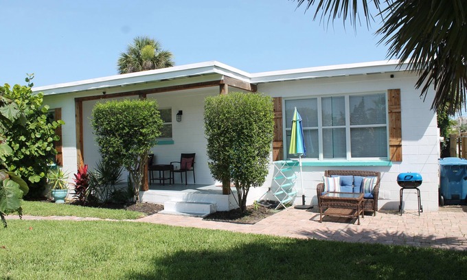 Daytona Beach Casa | Beachside 2BR Daytona Beach Shores private home
