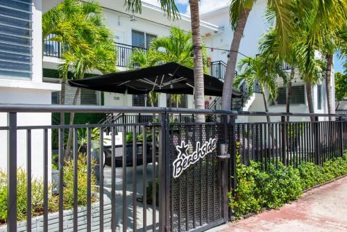 North Beach Hotel | Beachside All Suites Hotel