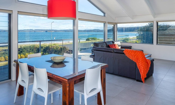 Long Beach Casa | Beachside Beautiful and Peaceful
