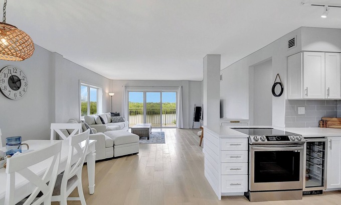 Ocean Ridge Condominio | Beachside Condo Offering The Best Bay Views in Palm Beach - Key West Vibe