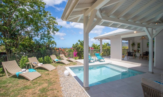 Sainte-Anne Casa | Beachside Corail