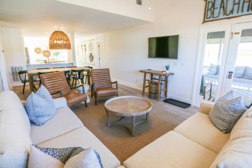 Isle of Palms Casa | Beachside Cottage