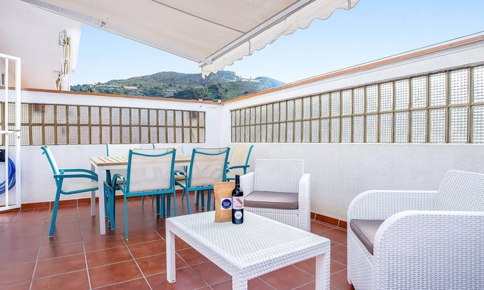 Port de la Selva Apartamento | Apartamento en El Port de la Selva: Planta Baja, Terraza y WiFi a Metros de la Playa