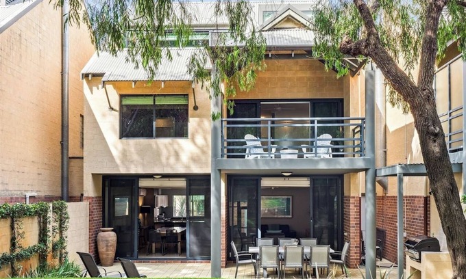 Broadwater Casa | Beachside Getaway Family Villa at Sebel Resort