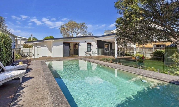 North Avoca Casa | BEACHSIDE @ (Nth) AVOCA, BREATHE - PET FRIENDLY