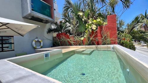 Puerto Morelos Apartamento | Beachside Oasis ! Spacious ½ block from the Beach